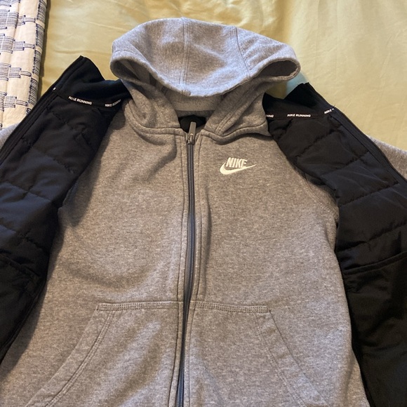 Kids Nike Zip Up and Nike Vest bundle - Picture 3 of 12